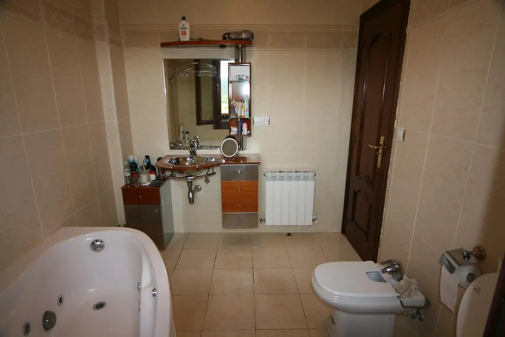 La Granja De Vitoria Guest House Hueto Arriba